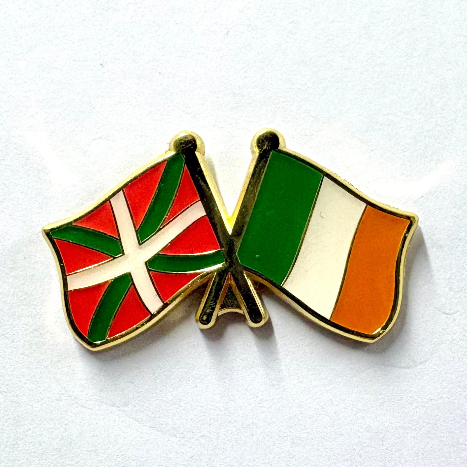 Irish Basque Ireland & Basque Badge – SFBookshop