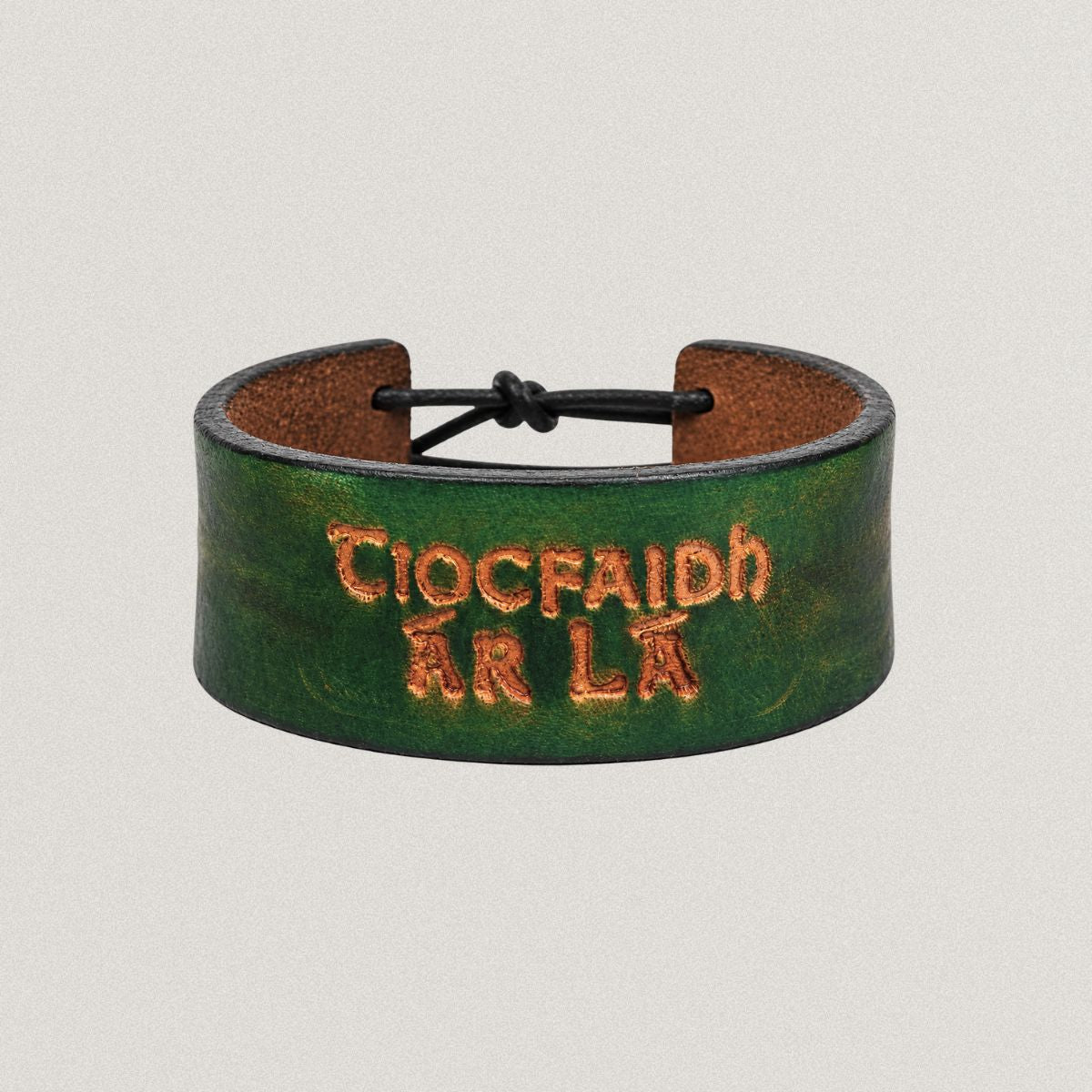Tiocfaidh ár lá leather wristband